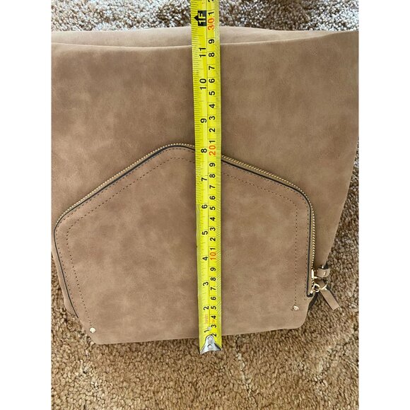 NWT VR NYC Tan Faux Leather Convertible Backpack/Shoulder Bag With Gold Accents - Picture 12 of 13